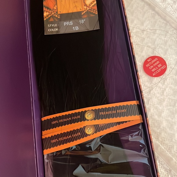 Elegante collection, weft hair extensions this is the silkiest hair - Picture 3 of 4